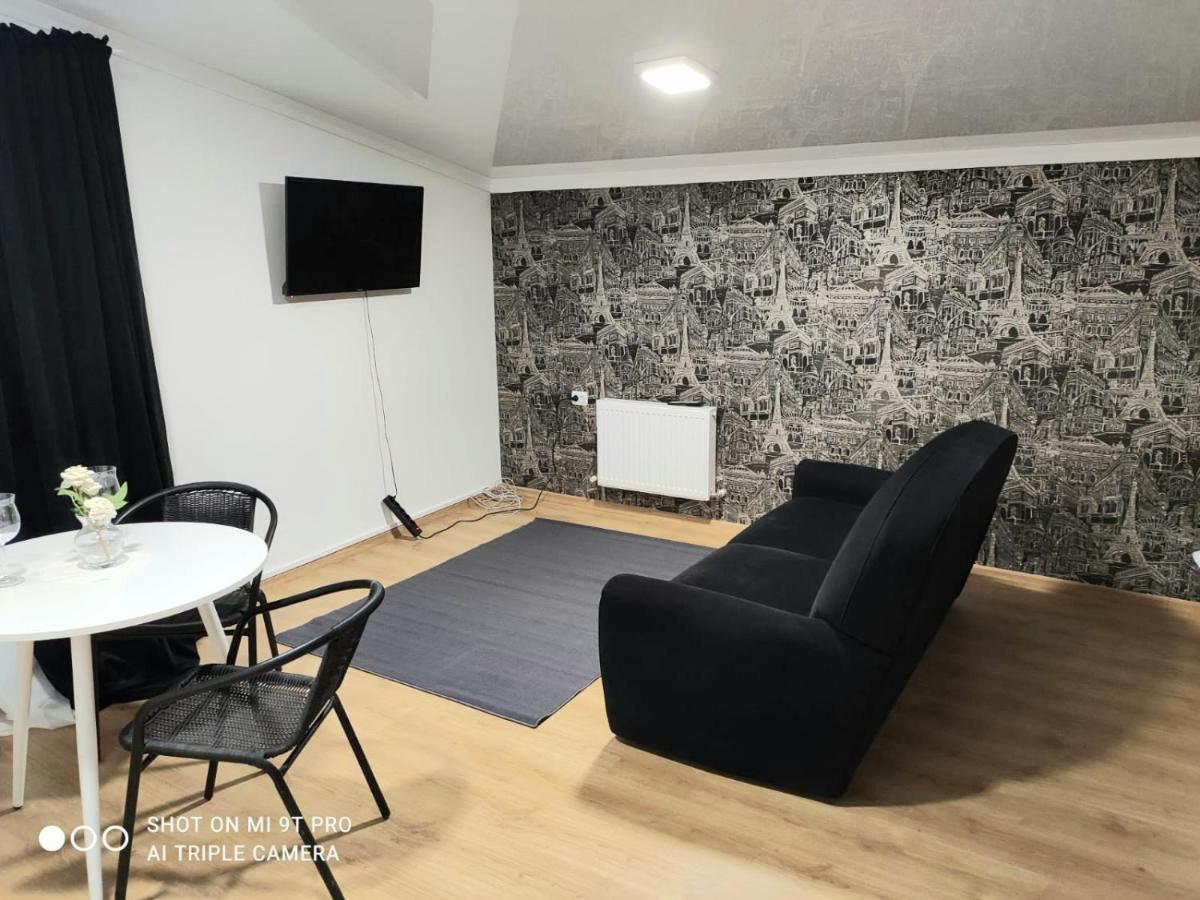 Studio In The Center City Kisinyov Kültér fotó